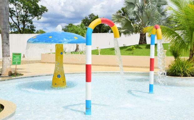 Encontro Das Aguas Caldas - Cortesia Ingressos Da Rede Wam Opcoes Water Park, Nautico E Clube Prive Caldas Novas Exteriér fotografie